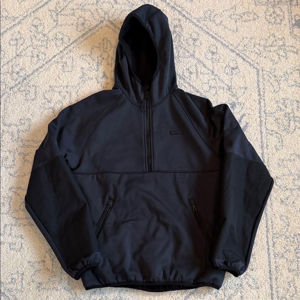 Filson Granite Spire Fleece Pullover – Excellent Condition. Closet staple!